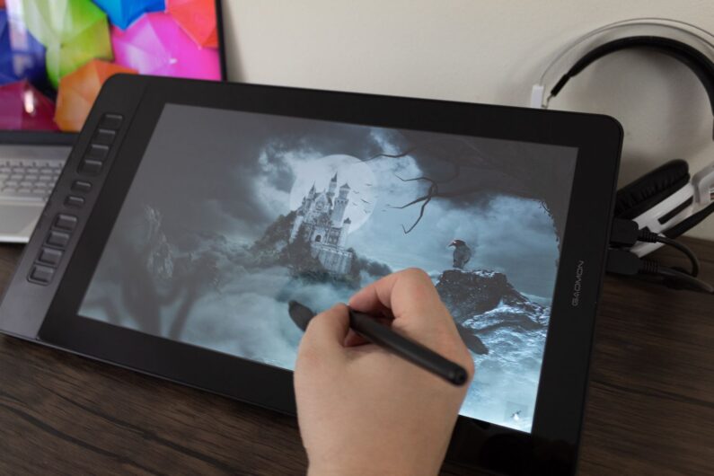 Review of Drawing Tablets for Digital Artists